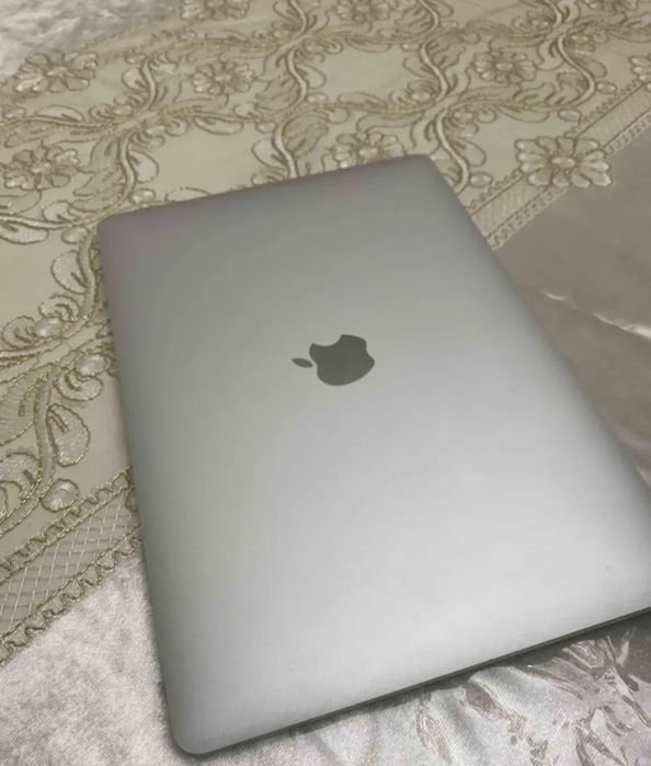 Продается MacBook Air M1!