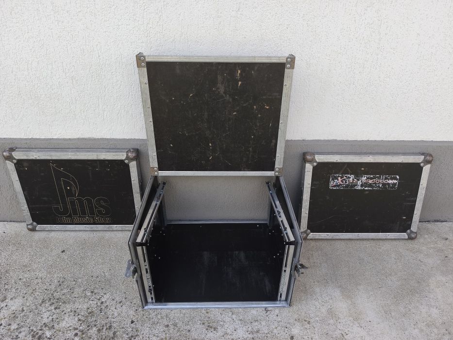 Vand rack/ case 6U / pentru 2 amplificatoare + mixer