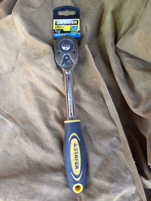 Трещетка под головки