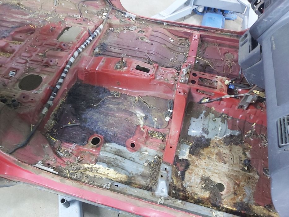 Голо купе Тойота Рав 4 1998 година