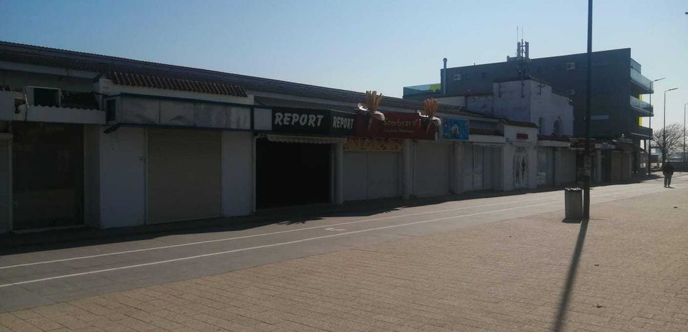 Spații comerciale 30-35mp, Faleza Cazino Mamaia, KM 0, Vad EXCEPȚIONAL