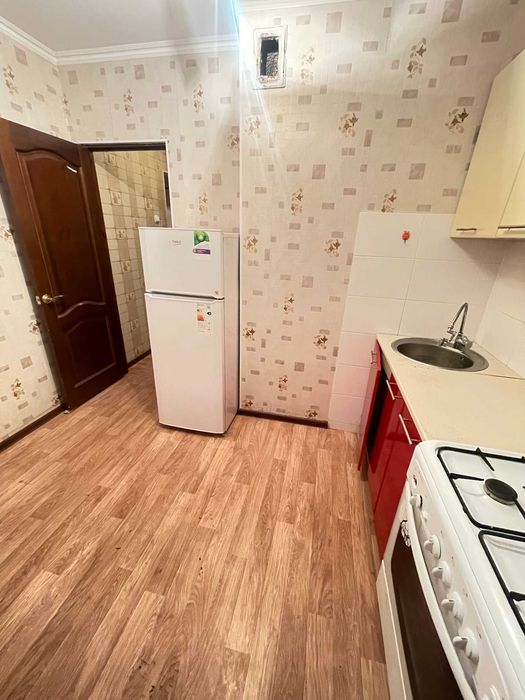 Продам 2 комнатную на 11 микрорайоне