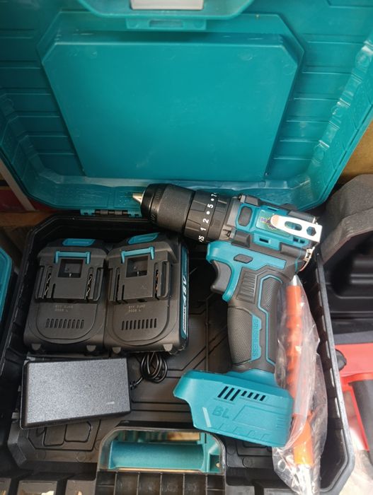 Шуруповёрт бесщеточный 2АКБ+зу