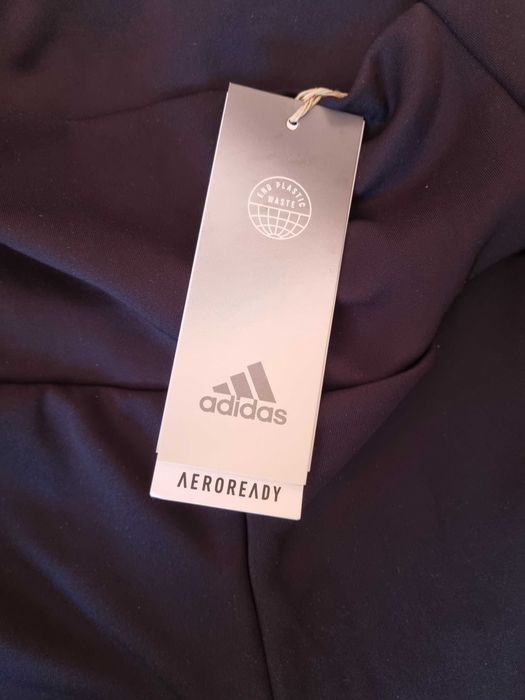 Продавам чисто нов оригинален дамски клин  Adidas originals Aeroready