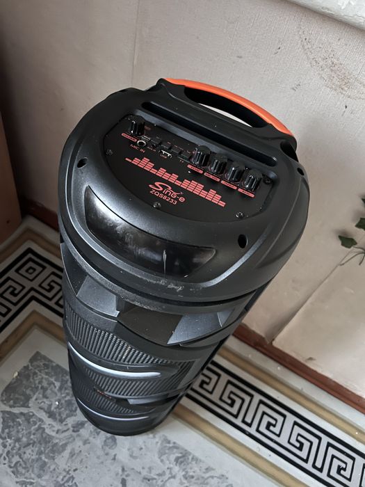 Продам колонку в наборе микрофон