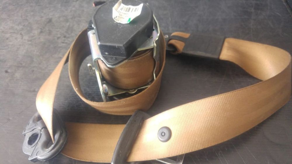 centura dreapta fata cu capasa  audi a6 4f c6 560788601