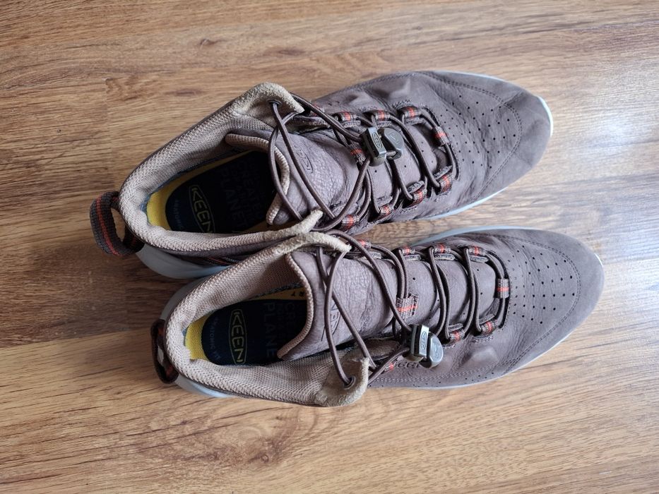 KEEN мъжки обувки 43 номер.