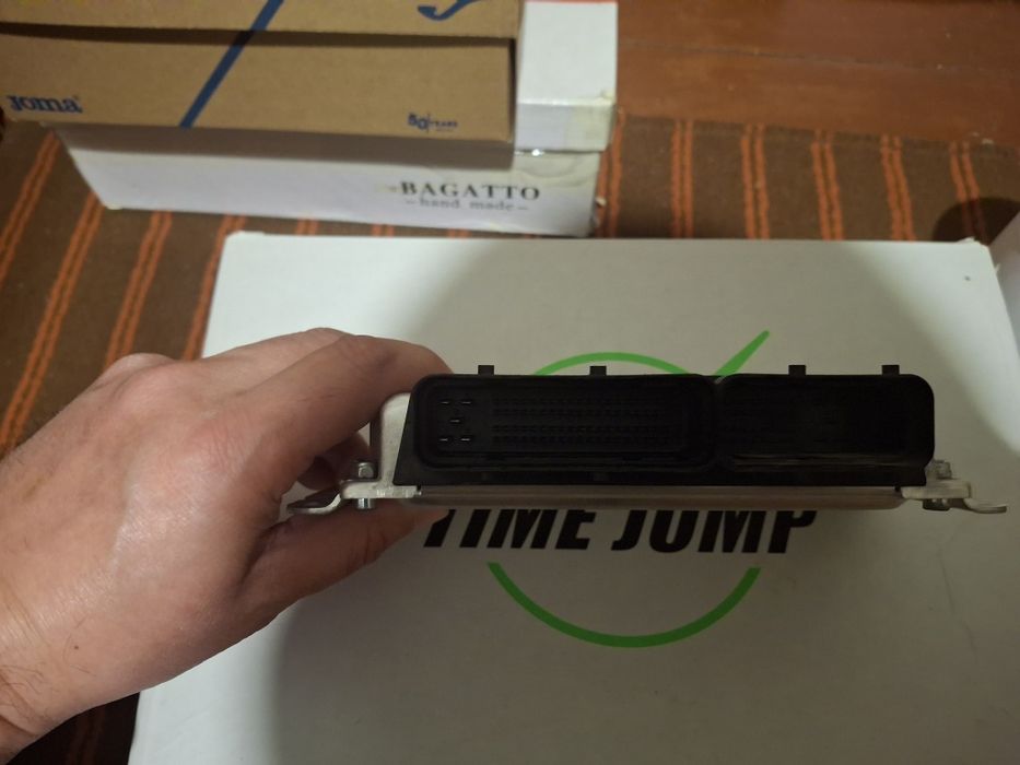 Продам Эбу Калина 1