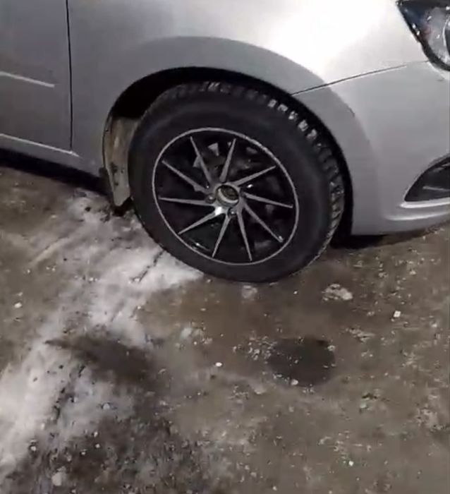 Продам диски с резиной