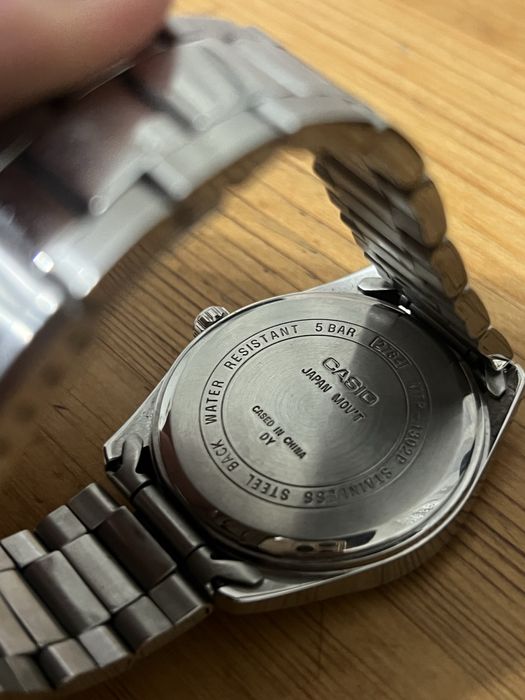 Часовник Casio като нов