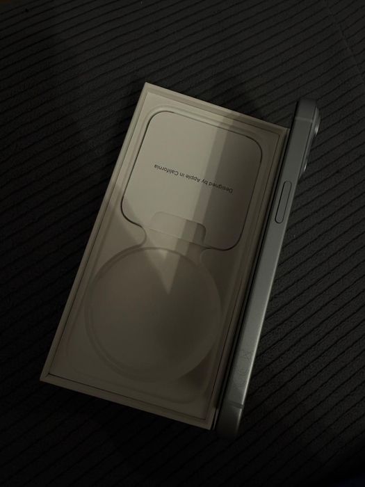 Vand iphone 15 128GB
