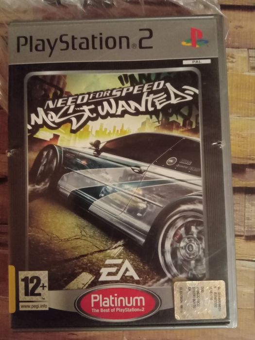 Vând doua jocuri urgent