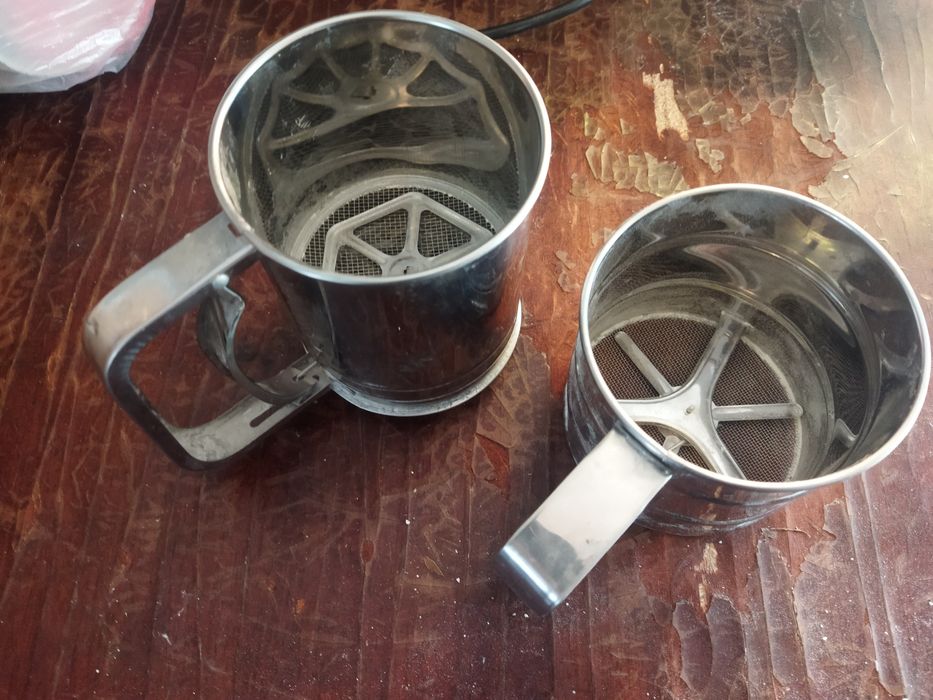 Посуда разная по 200 тг