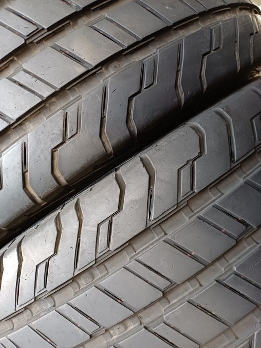 Гуми 235/65/16С Континентал