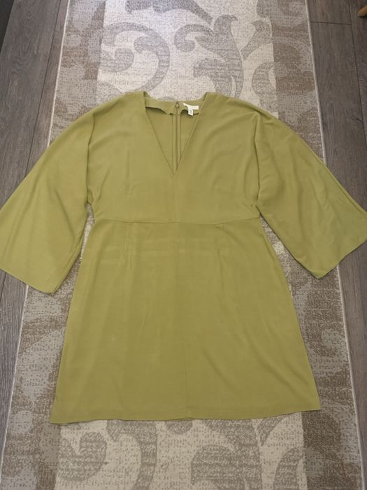 Rochie din in dama de vara cu manecile largi clopot h&m