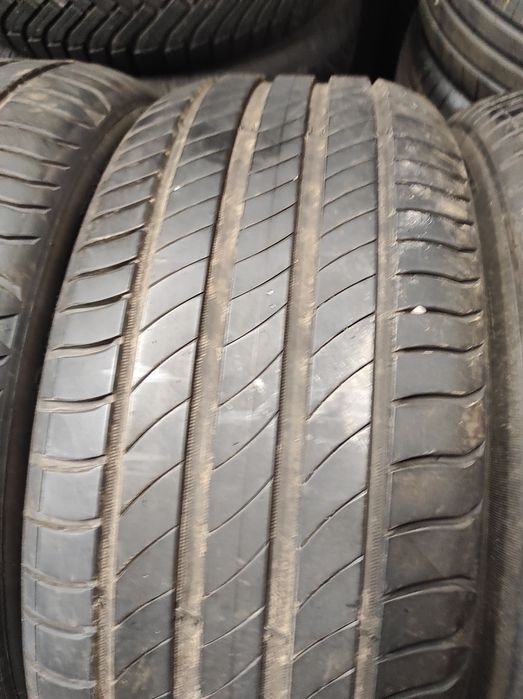 225/50/17 Michelin