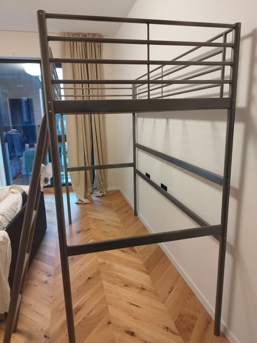 Метално Двуетажно легло от  IKEA