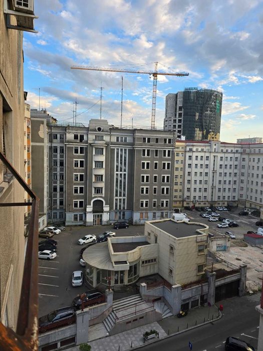 Apartament de închiriat 4 camere