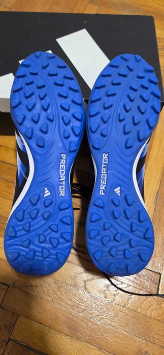 Adidas Predator fotbal de sala/sintetic NOI Marimea 43 1/3