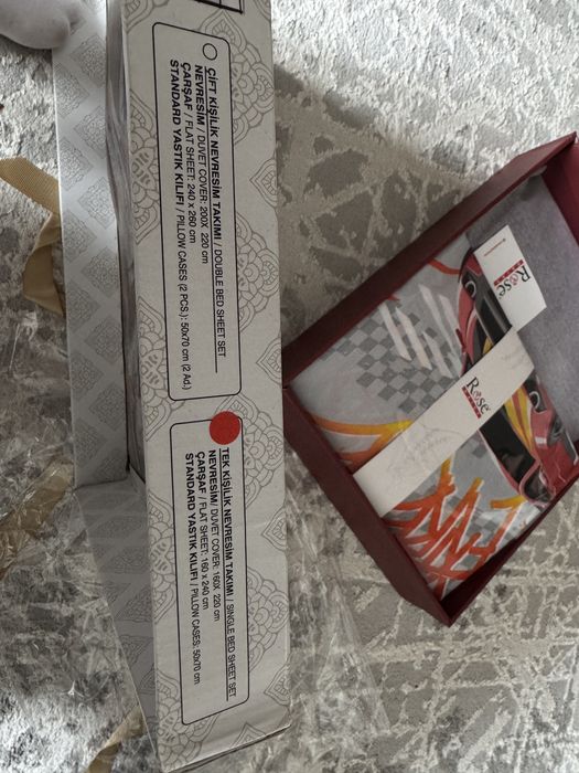 Постельное бельё (новое)