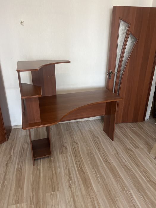 Отдам даром Шкаф Стол Ванна Раковина Двери