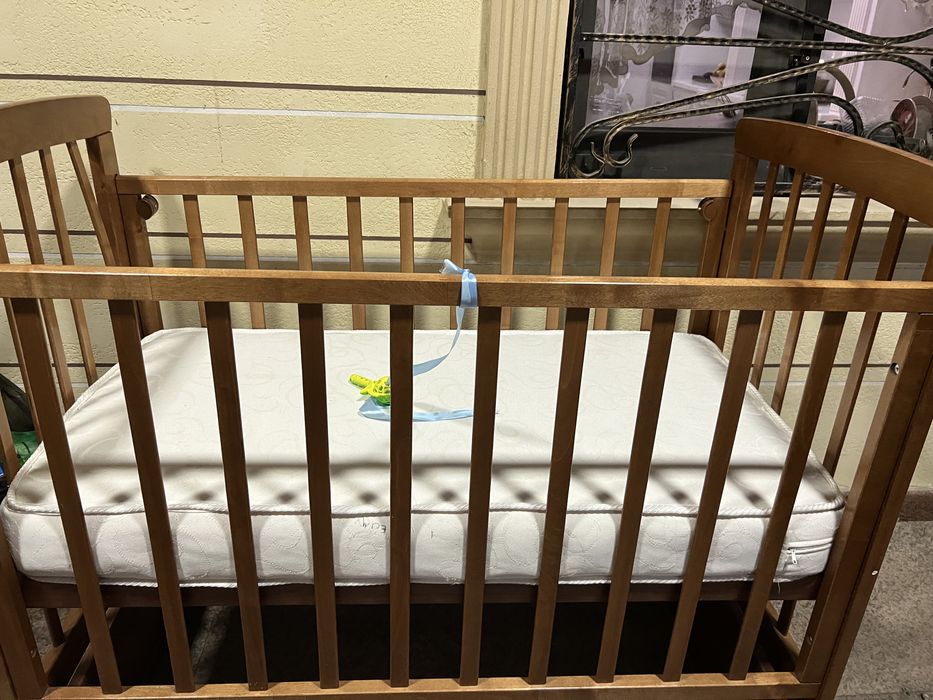 Детская кроватка