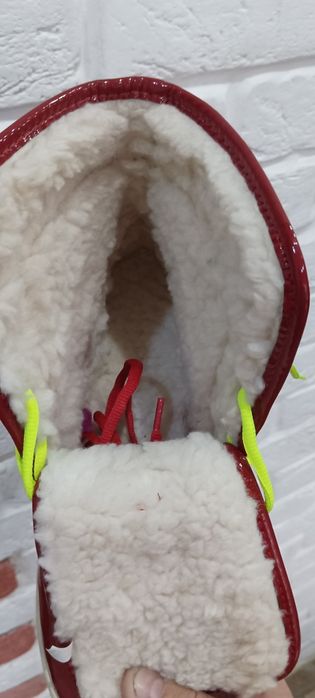 Ботинки новые фирменые vibram