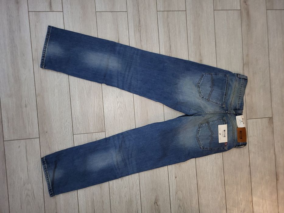 Нови Мъжки дънки mustang 30/32 m
