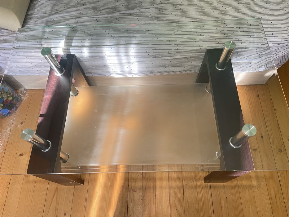 Холна маса- стъклена