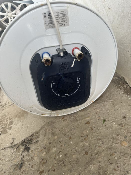 Аристон 80л сатылады