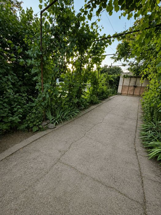 Teren cu casa bătrânească Ograda deschidere 40 m, 3500 mp