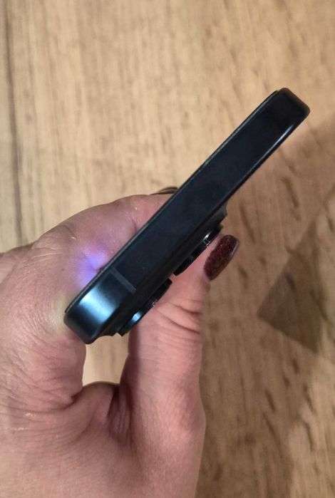 Iphone 15pro blue titanium