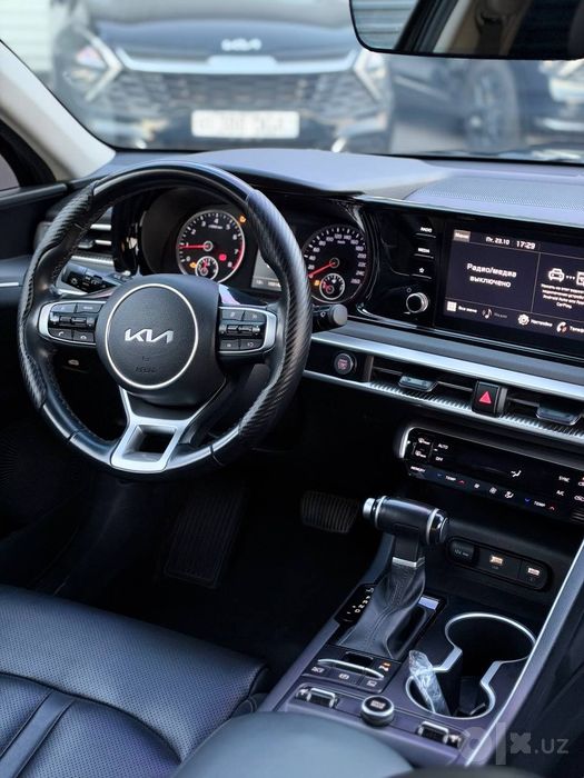 Kia k5  2023 yil