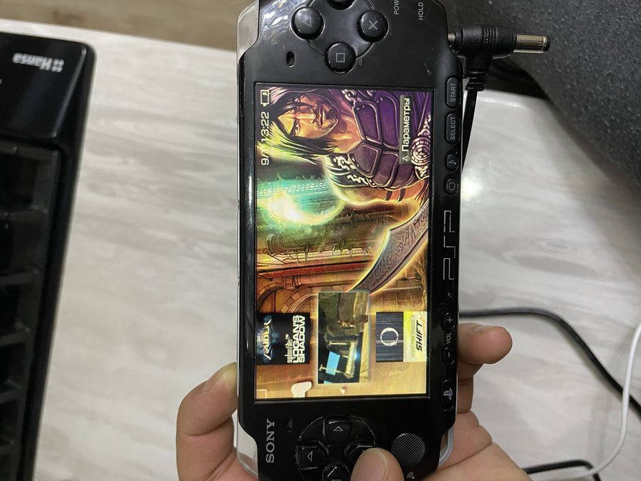 psp 3000 прошитая с играми