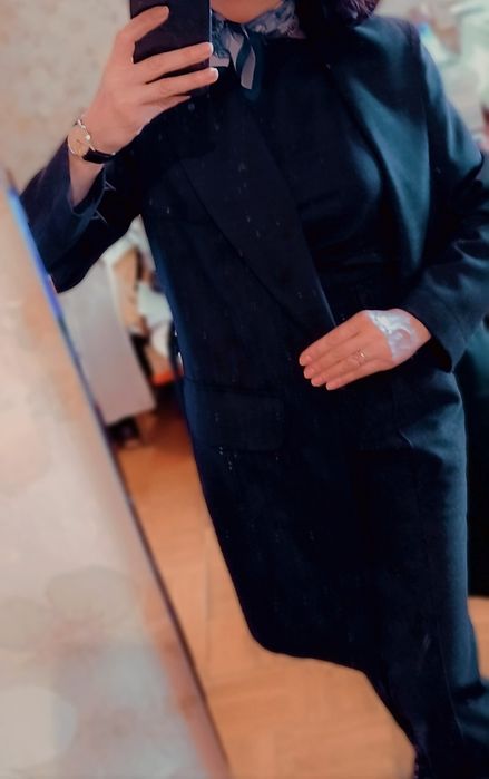 Элегантный удлиненный жакет-сюртук(женский),размер 40.рост 165-168 см.