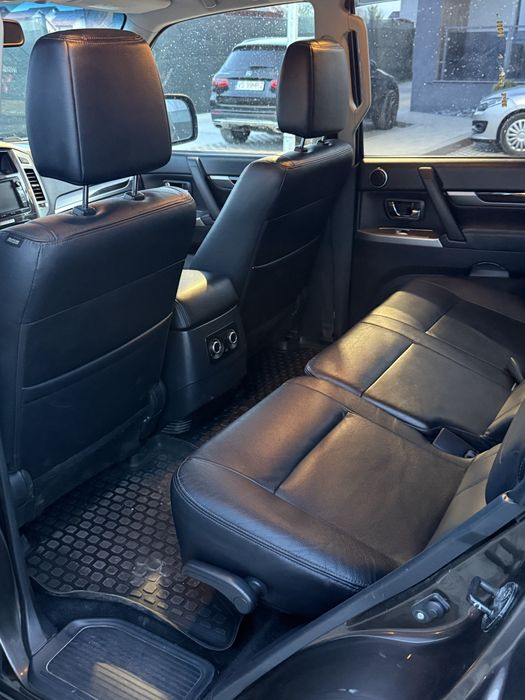 Mitsubishi Pajero 3.2 DID Instyle