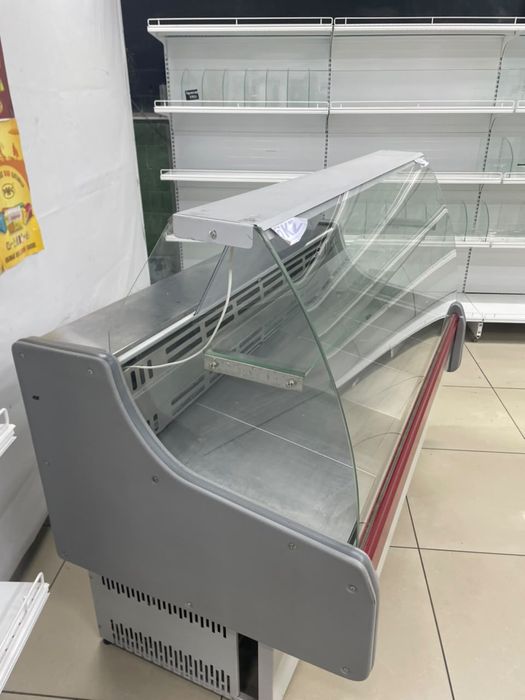 Холодильник для магазина