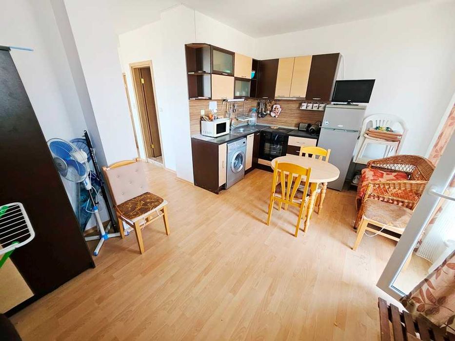 Продава се Двустаен апартамент в к.к. Слънчев бряг - 58 кв.м за 819 €/кв.м - Снимка #2