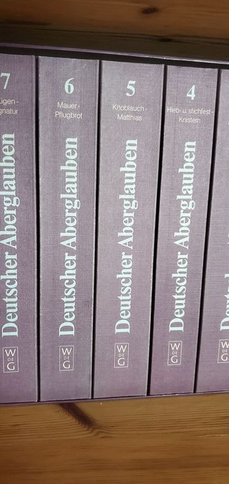 Handwörterbuch des deutschen Aberglaubens
Herausgegeben von: Eduard Ho