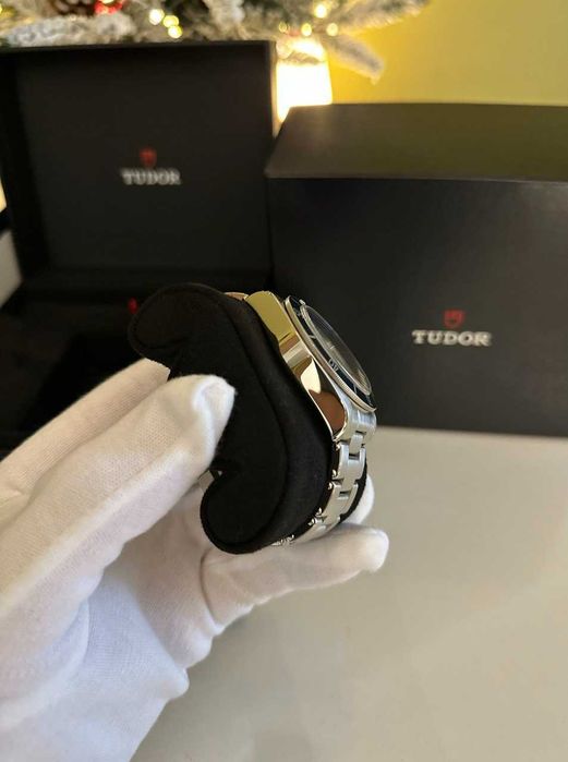 Tudor black bay 58