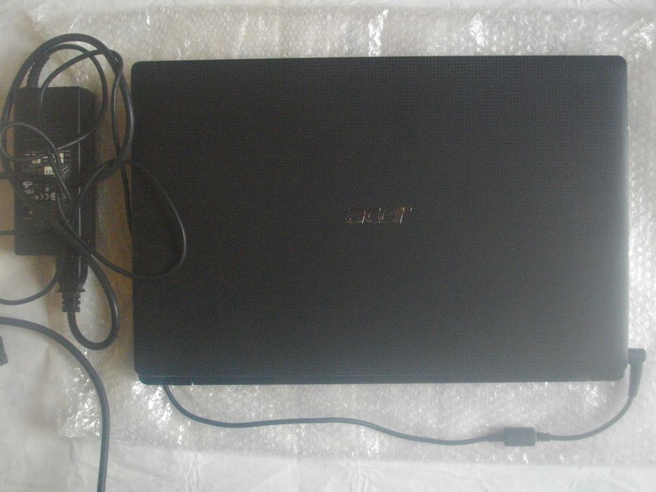 15,6" 39,62см ACER Aspire 5551 Отличен ЛАПТОП RAM 4GB HD 120 2,10 GHz