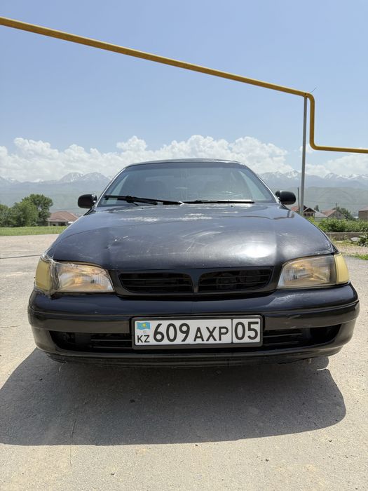 Живая Тайота карина Е 1996