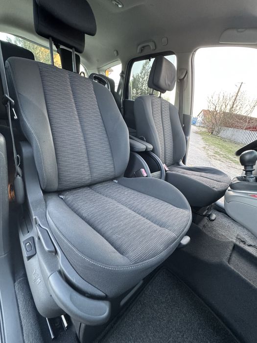 Vând Renault Grand Scenic Motor 2.0 Diesel dCi 150 CP An 2007 E4