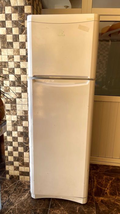 Frigider Indesit Clasas A
