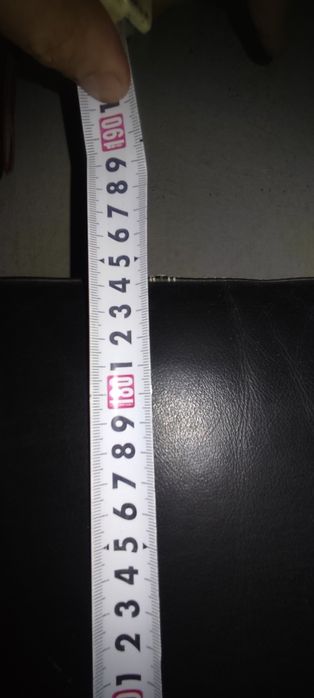 Диванны  Кожаные очень хорошие