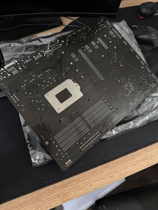 Мат плата + процессор B360 HD3 и i5 9400f