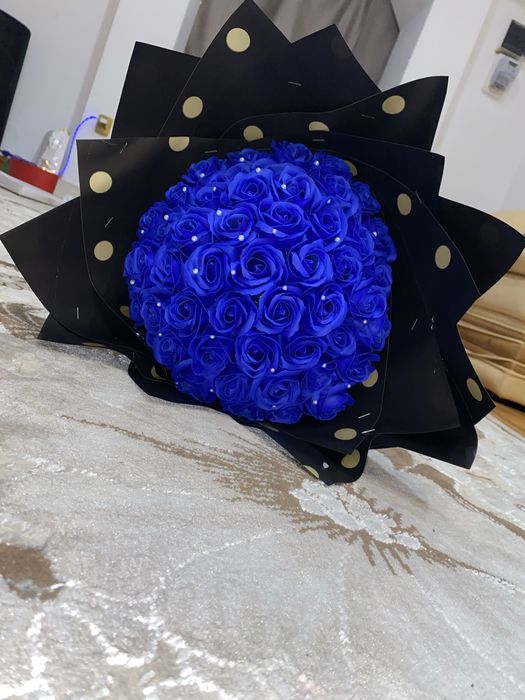 Realizez pe comanda buchete trandafiri din sapun