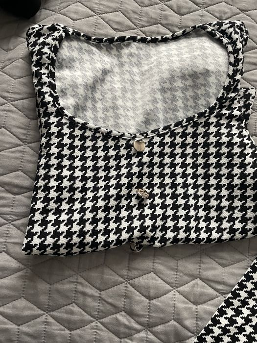 Блузи подходящи за близначки