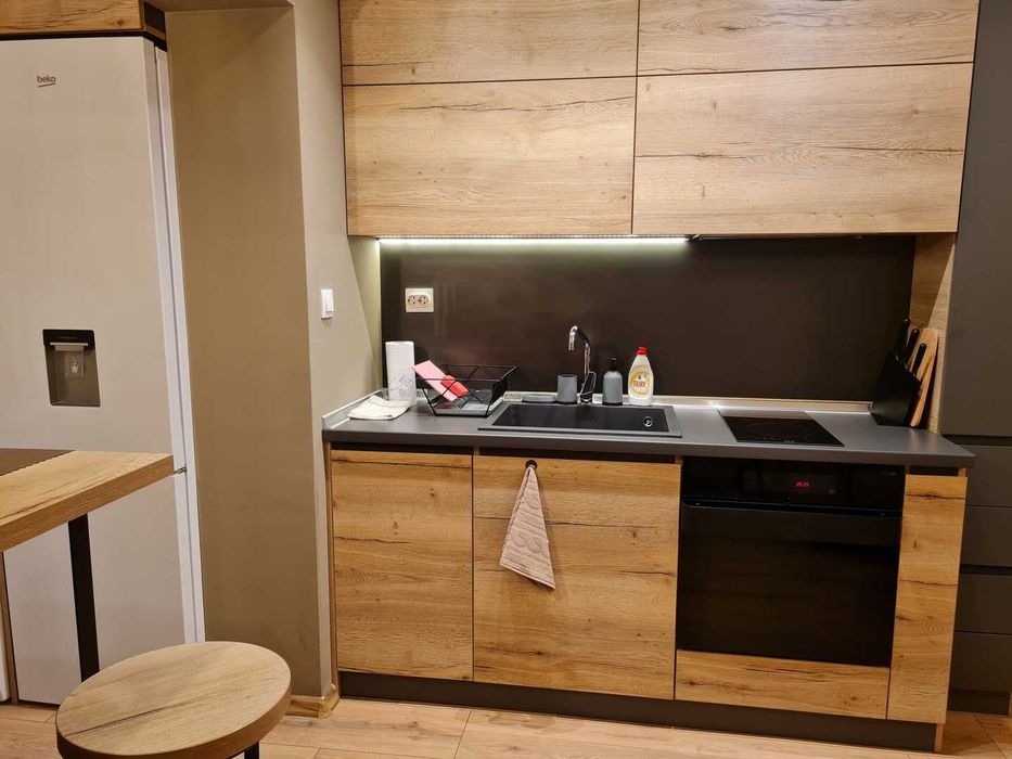 Дава се под наем Тристаен апартамент в Варна, Генералите - 80 кв.м за 867 € - Снимка #5