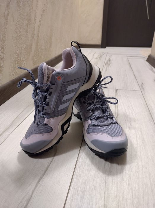 Женски спортни маратонки адидас adidas terrex